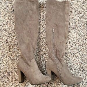 TOP Moda Tan Heeled Boots with Chunky Block Heel